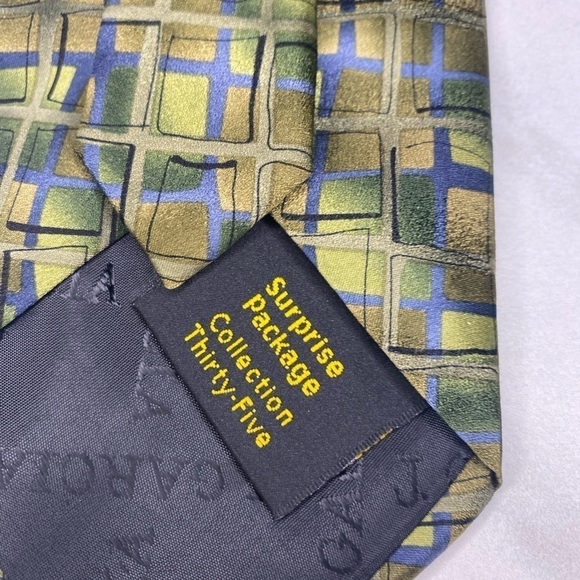 J. Garcia Surprise Package Collection 35 100% silk necktie - Picture 3 of 4